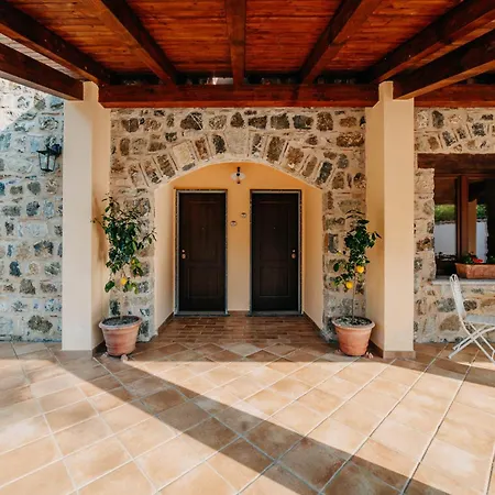 Bed & Breakfast Tenuta Le Tre Rose Vibonati
