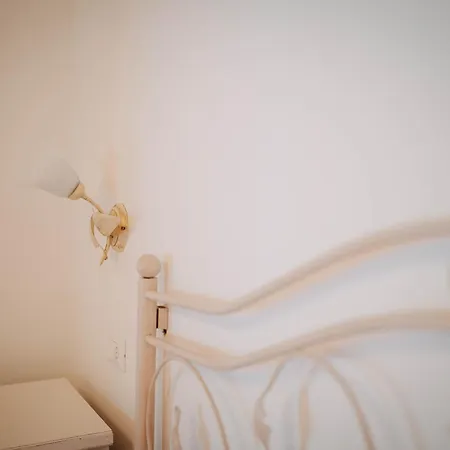 Tenuta Le Tre Rose Bed & Breakfast Vibonati