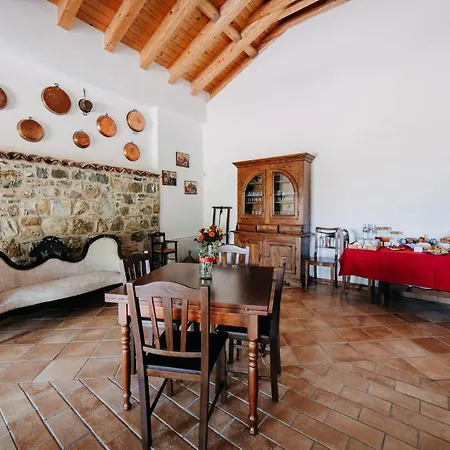 Bed & Breakfast Tenuta Le Tre Rose *