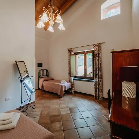 Bed & Breakfast Tenuta Le Tre Rose Vibonati