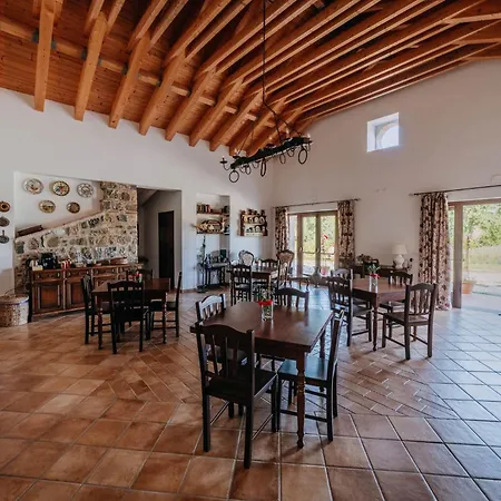 Tenuta Le Tre Rose Bed & Breakfast *