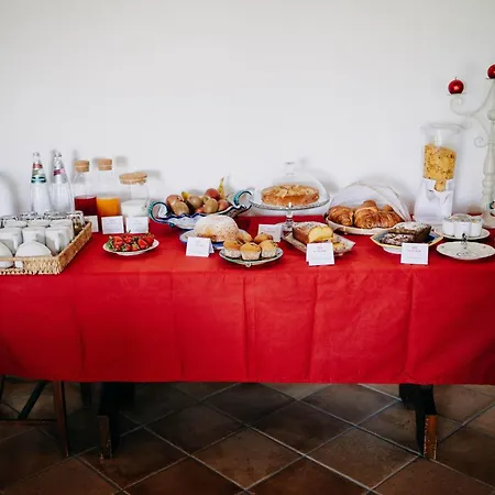 Tenuta Le Tre Rose Frühstückspension Vibonati